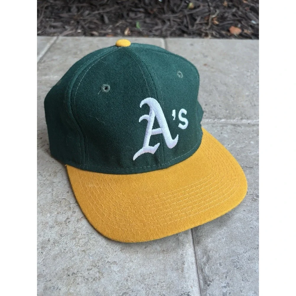 VTG 90s SPORTS SPECIALTIES Oakland Athletics⭐️Fitted Hat 7 1/4 Green 100% Wool⭐️